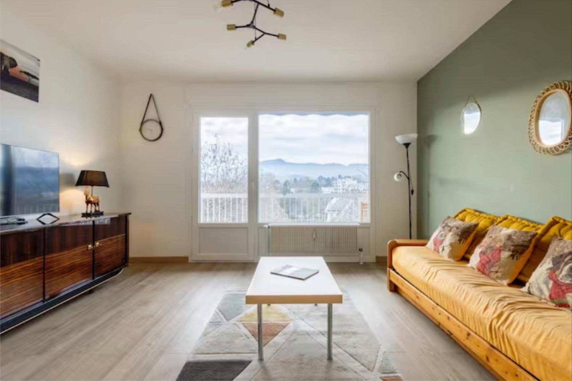 Logement Autour De Moi * * * * * Chambéry Eksteriør bilde